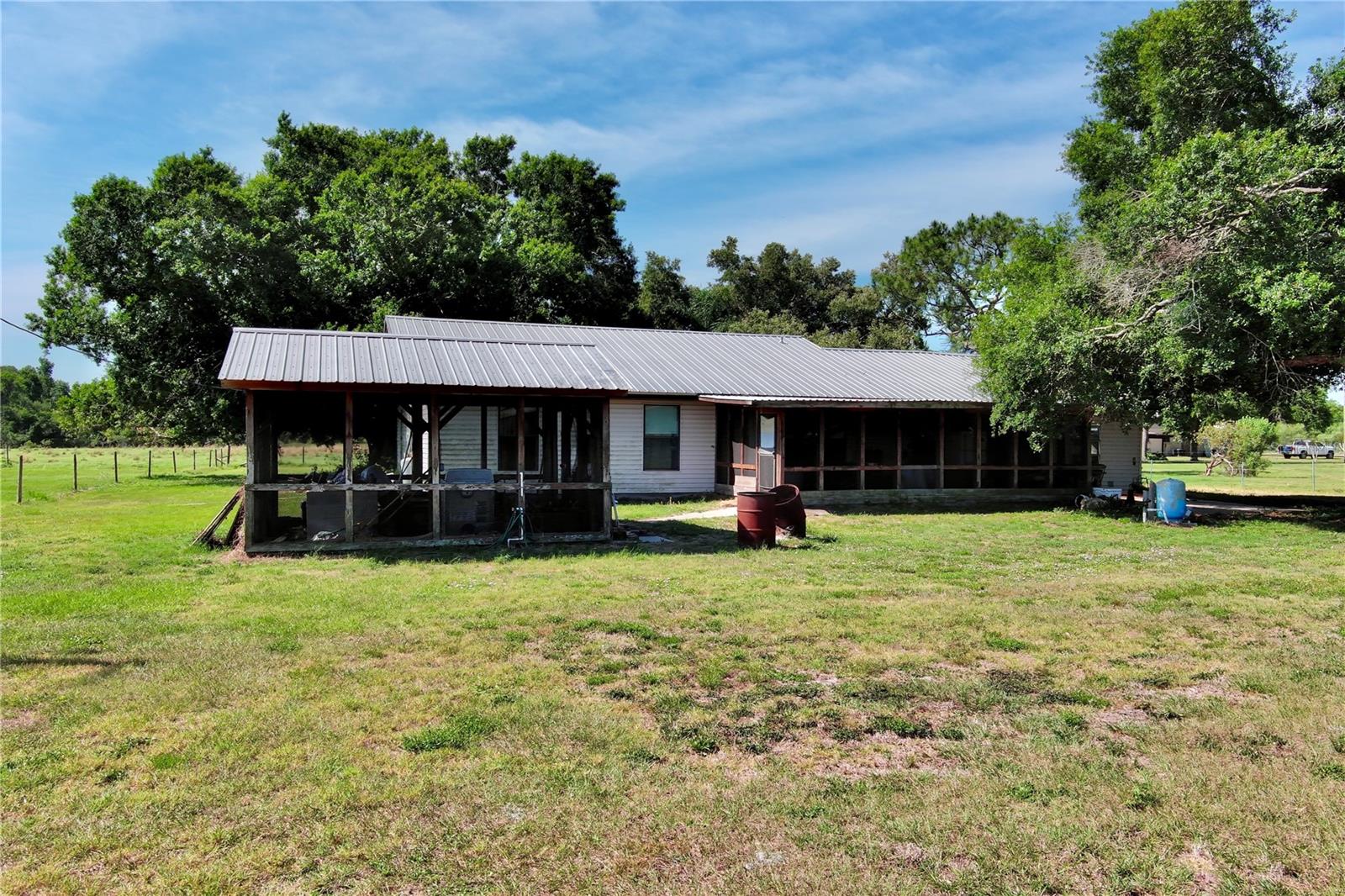 15610 State Road 62 Property Photo 9