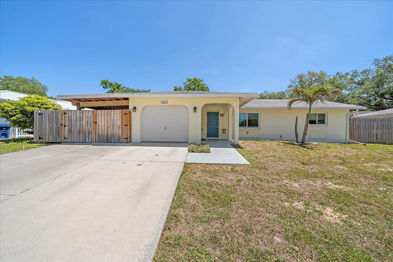 3247 Woodmont Dr Property Photo 1