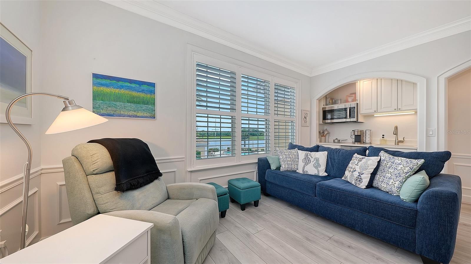 51 Macewen Dr #12 Property Photo 11
