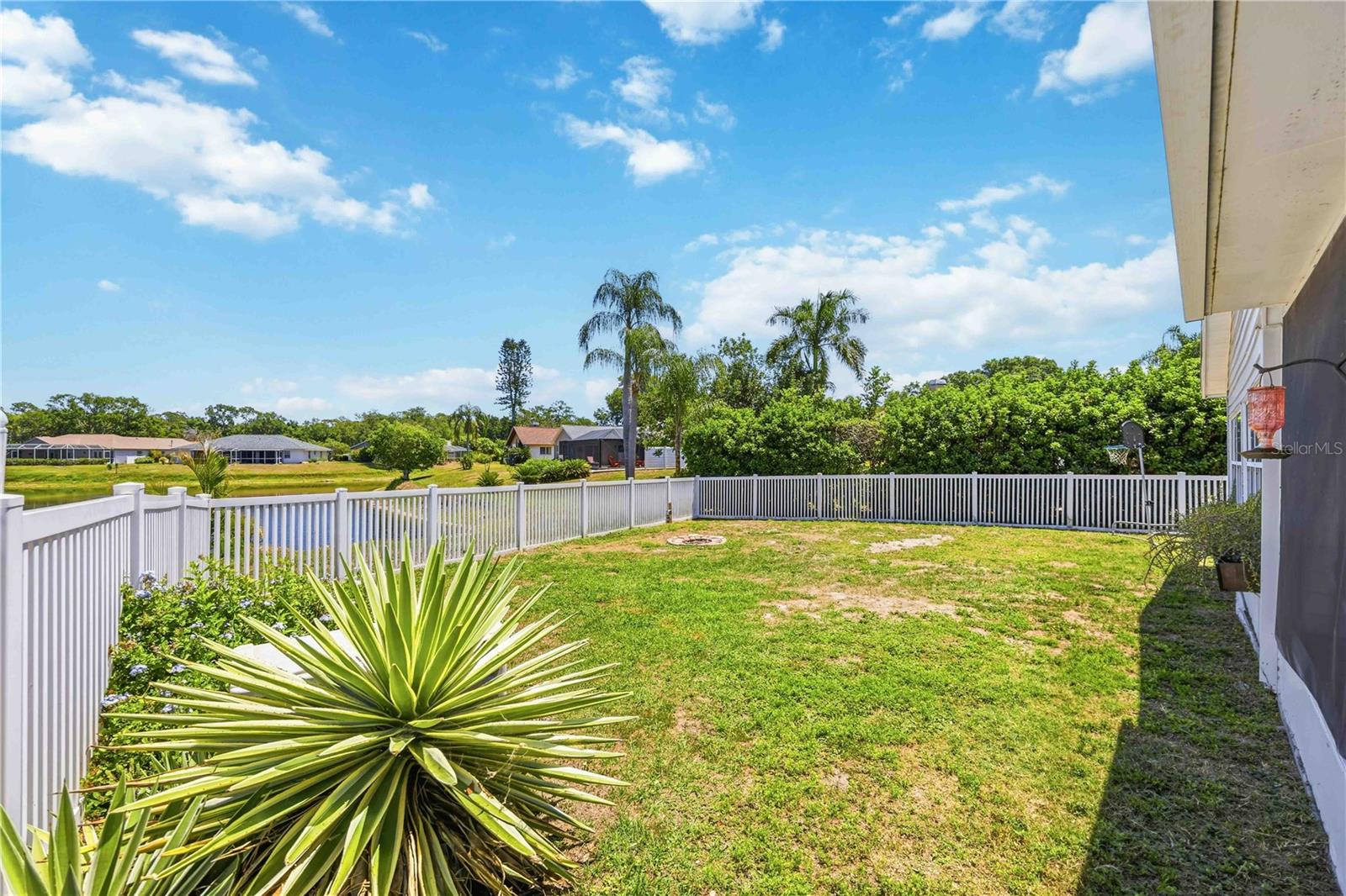 4851 Hamlets Grove Dr Property Photo 44