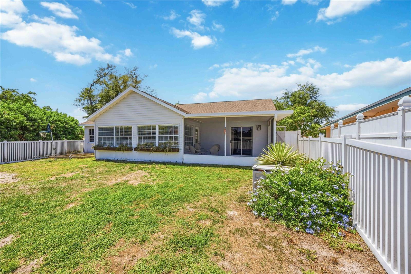 4851 Hamlets Grove Dr Property Photo 48