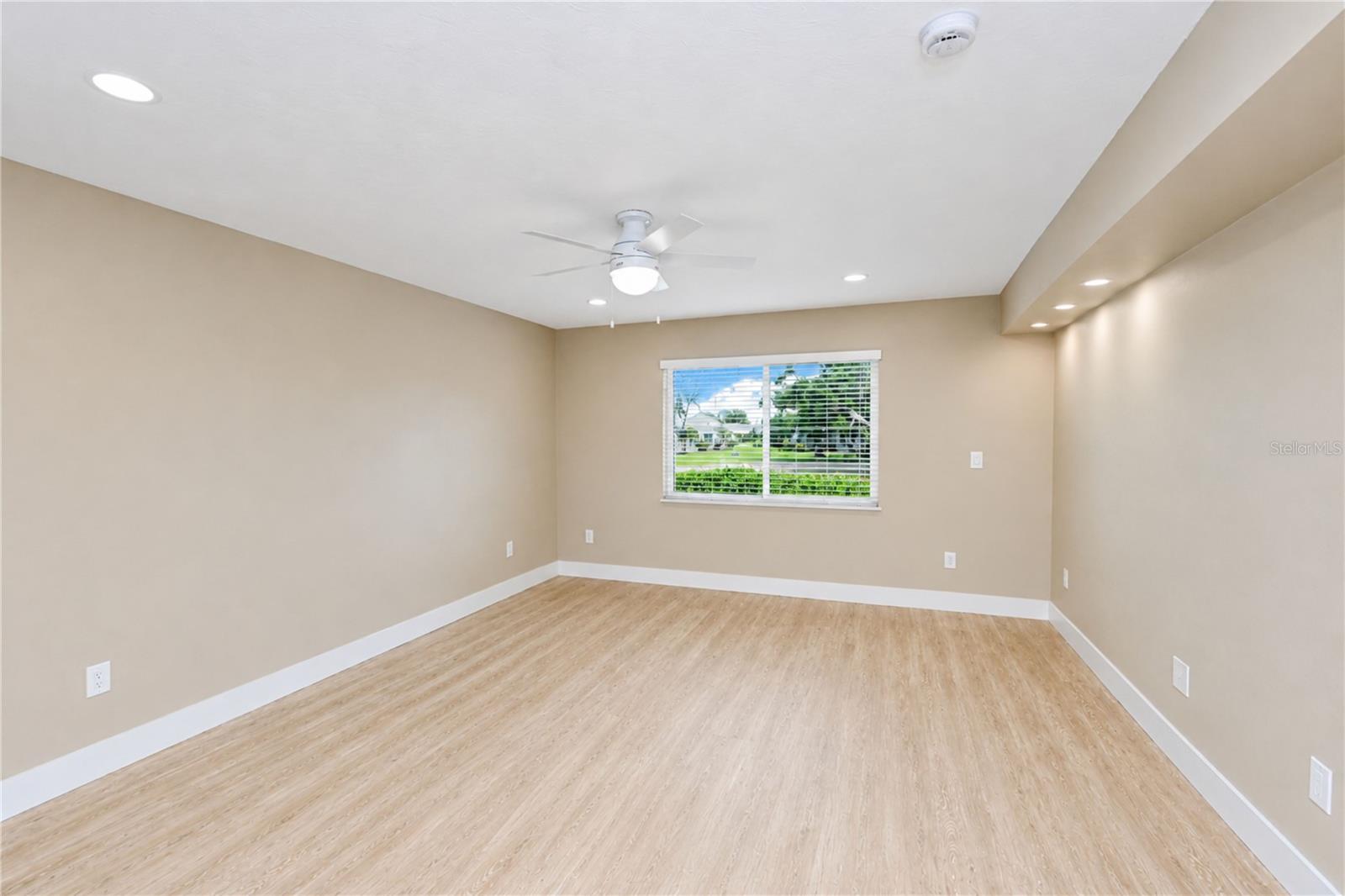 4857 Independence Dr Property Photo 19