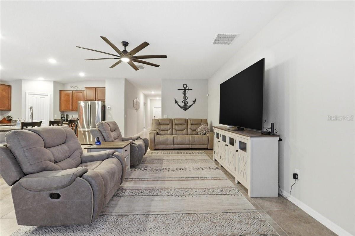 936 Zone Tailed Hawk Pl Property Photo 8