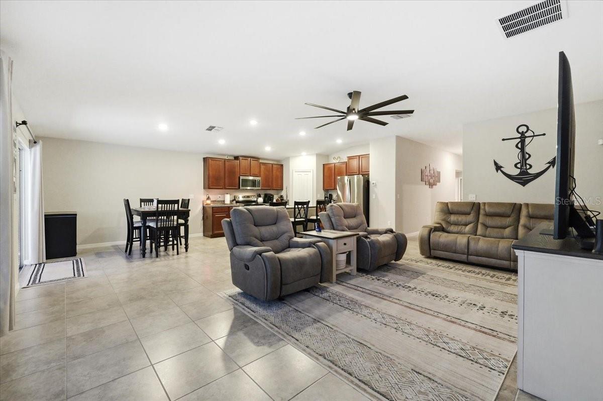 936 Zone Tailed Hawk Pl Property Photo 9