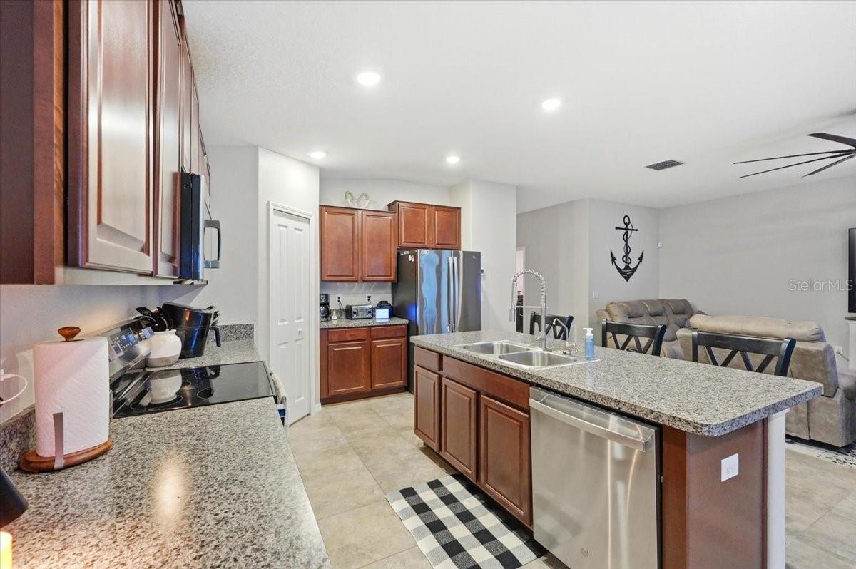 936 Zone Tailed Hawk Pl Property Photo 14