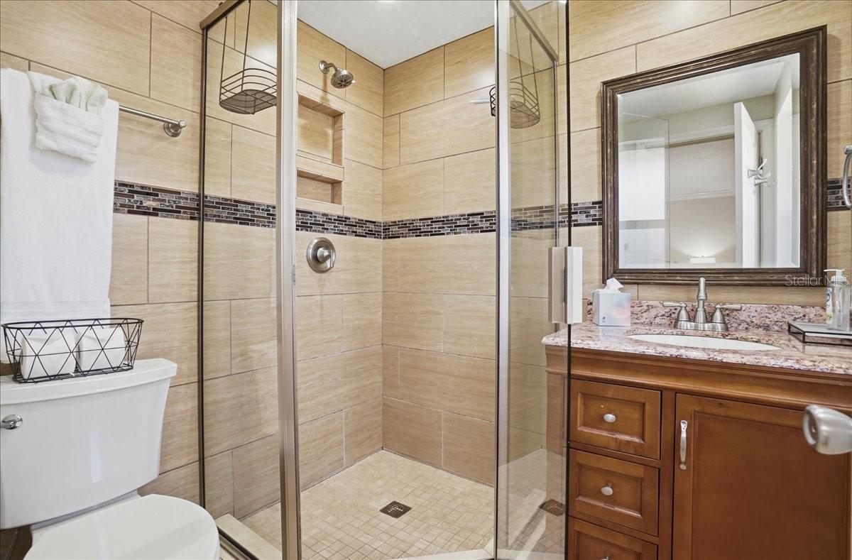 1129 Riviera St Property Photo 31