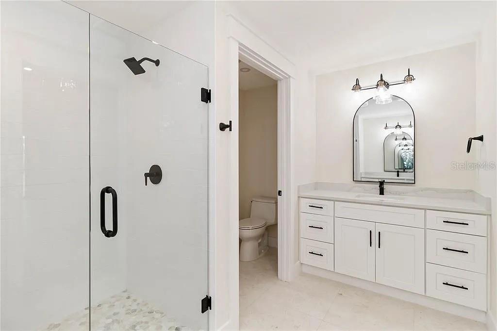 280 Hidden Bay Dr #302 Property Photo 16