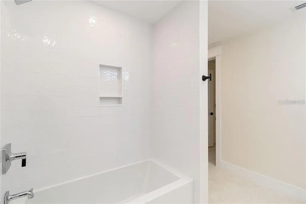 280 Hidden Bay Dr #302 Property Photo 22