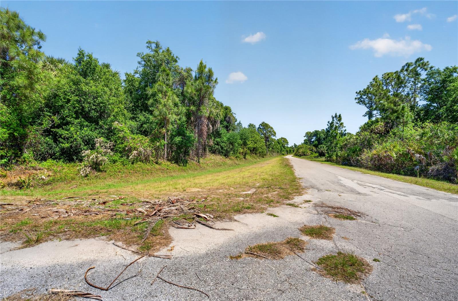 Custer Cir Property Photo 2