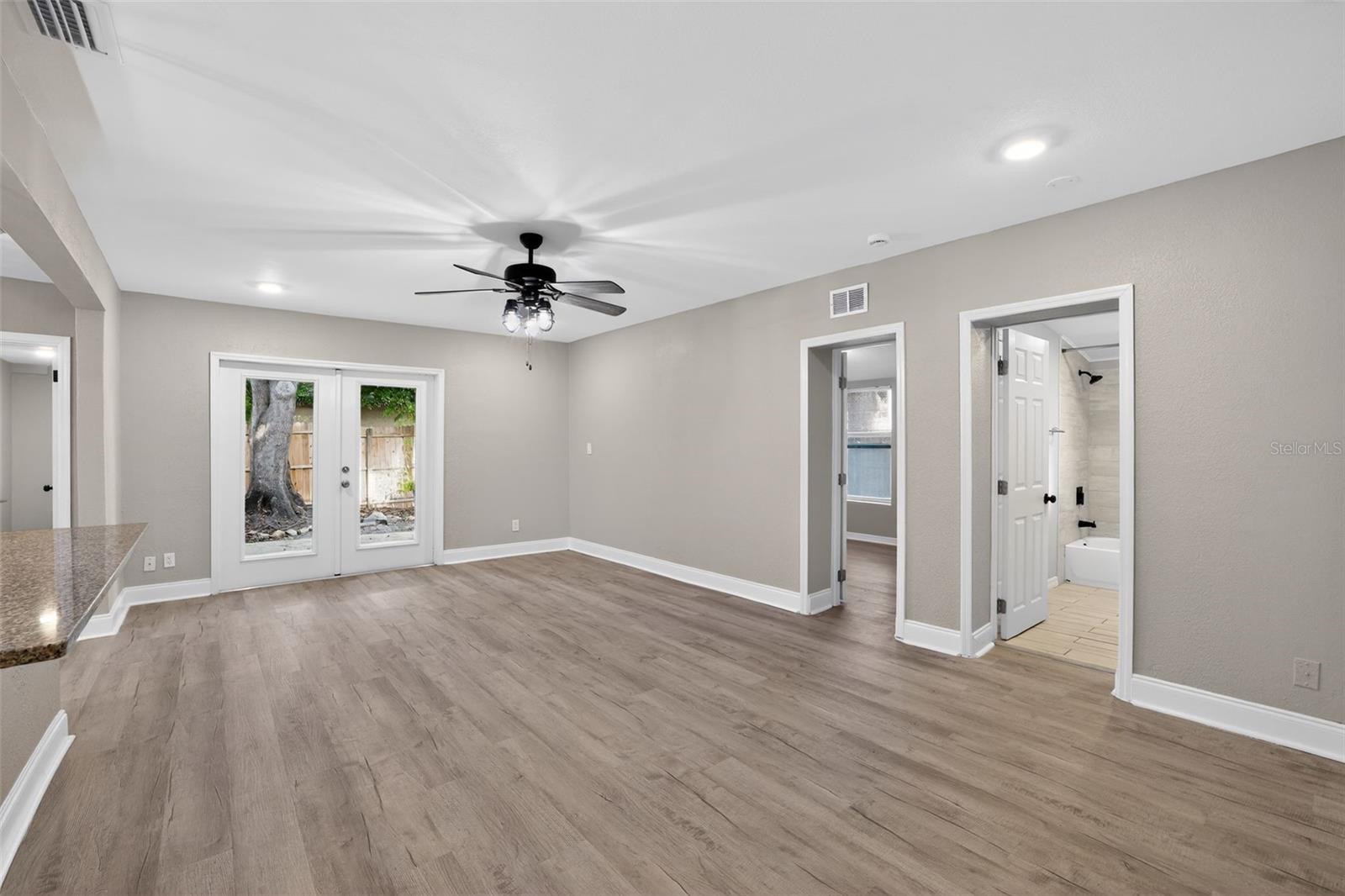 1081 55th Ter S Property Photo 9