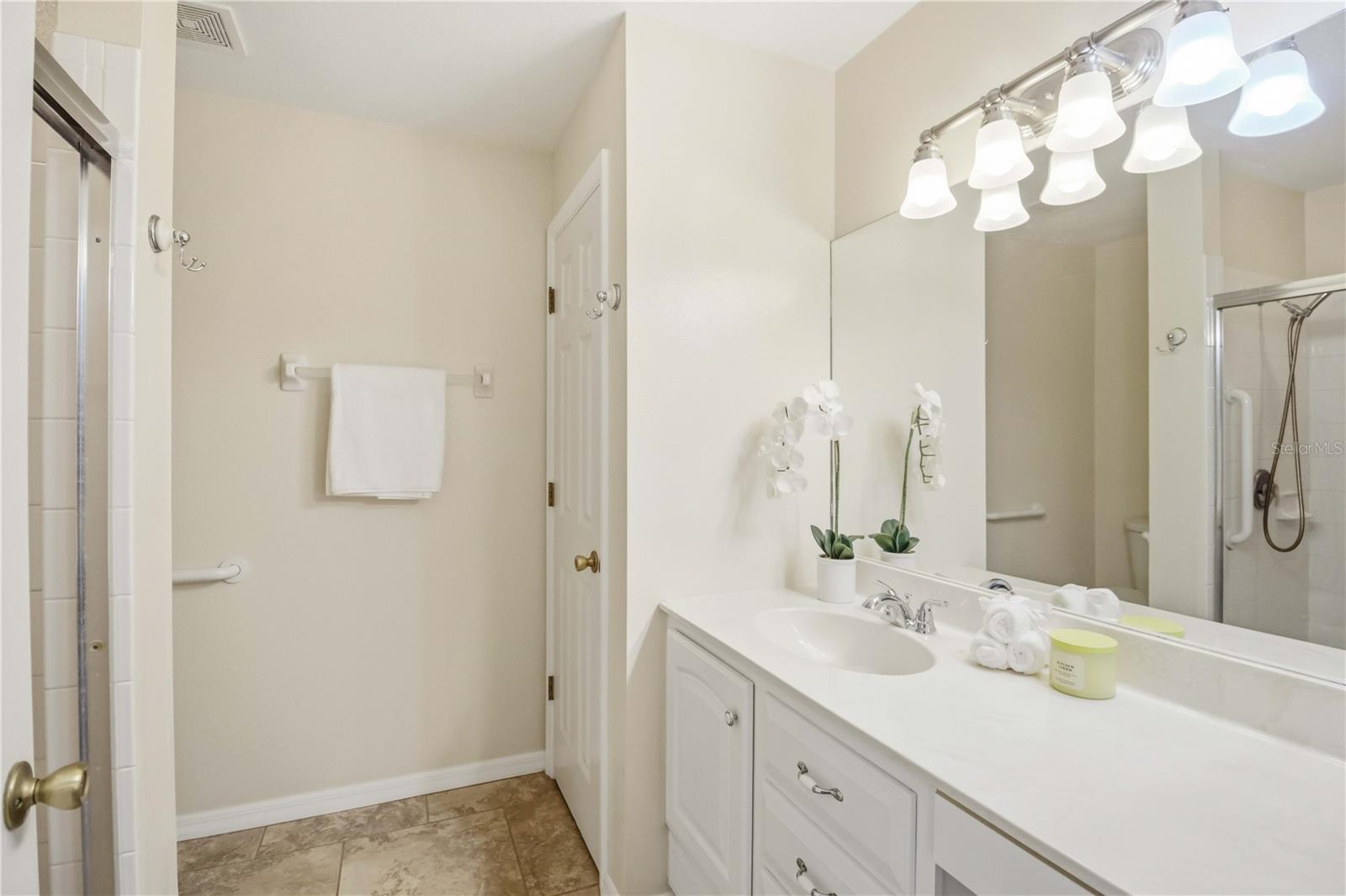 6228 38th St E Property Photo 16