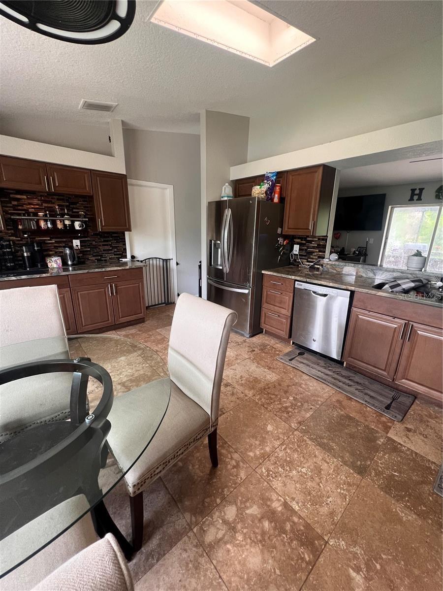 14432 Mc Clellan Ave Property Photo 4