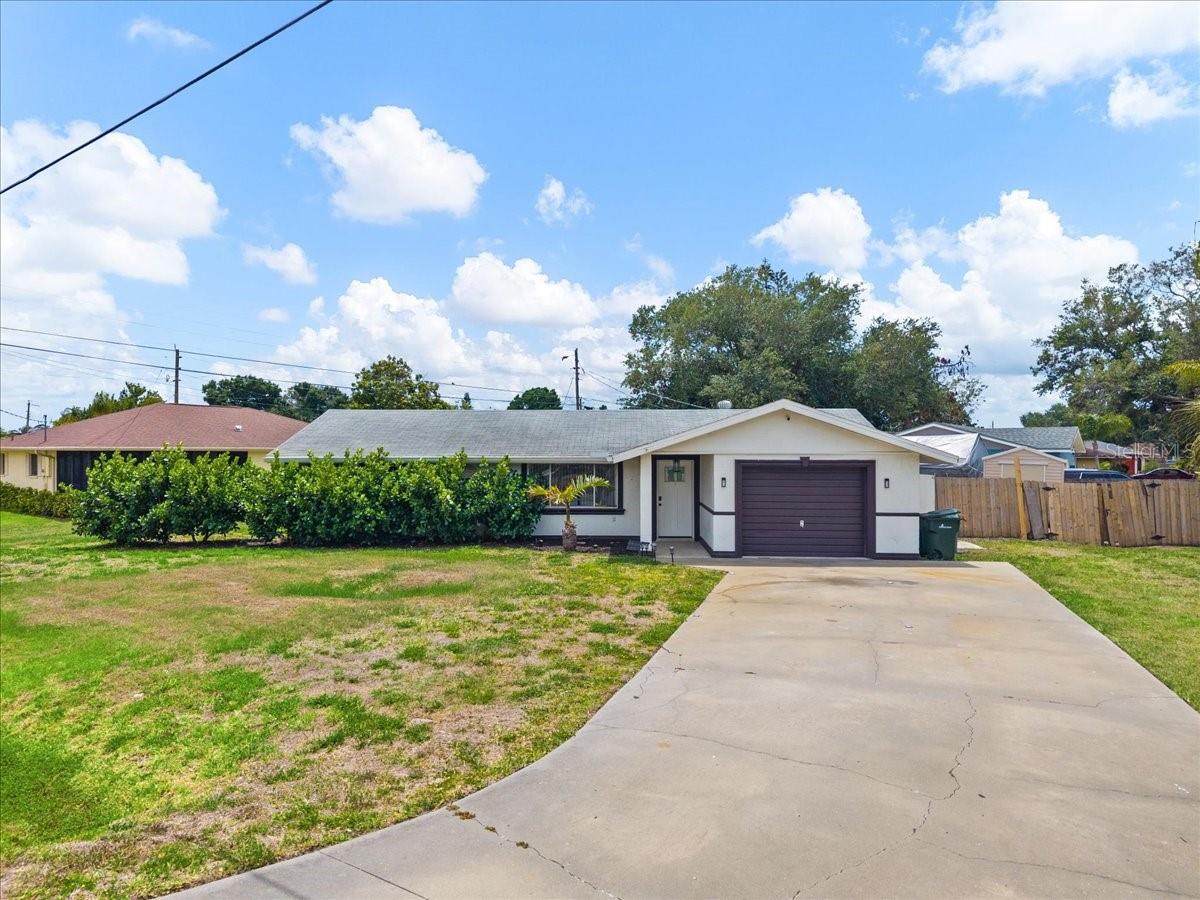 4508 POMPANO RD Property Photo 1