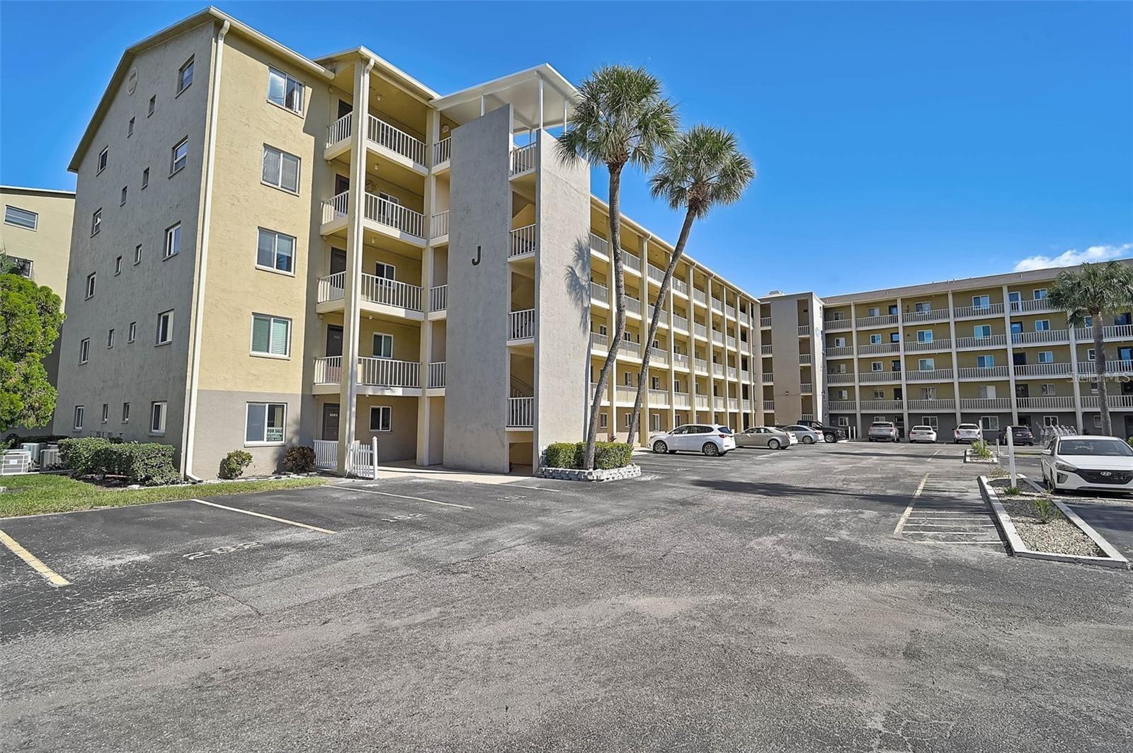 3621 Lake Bayshore Dr #j-403 Property Photo