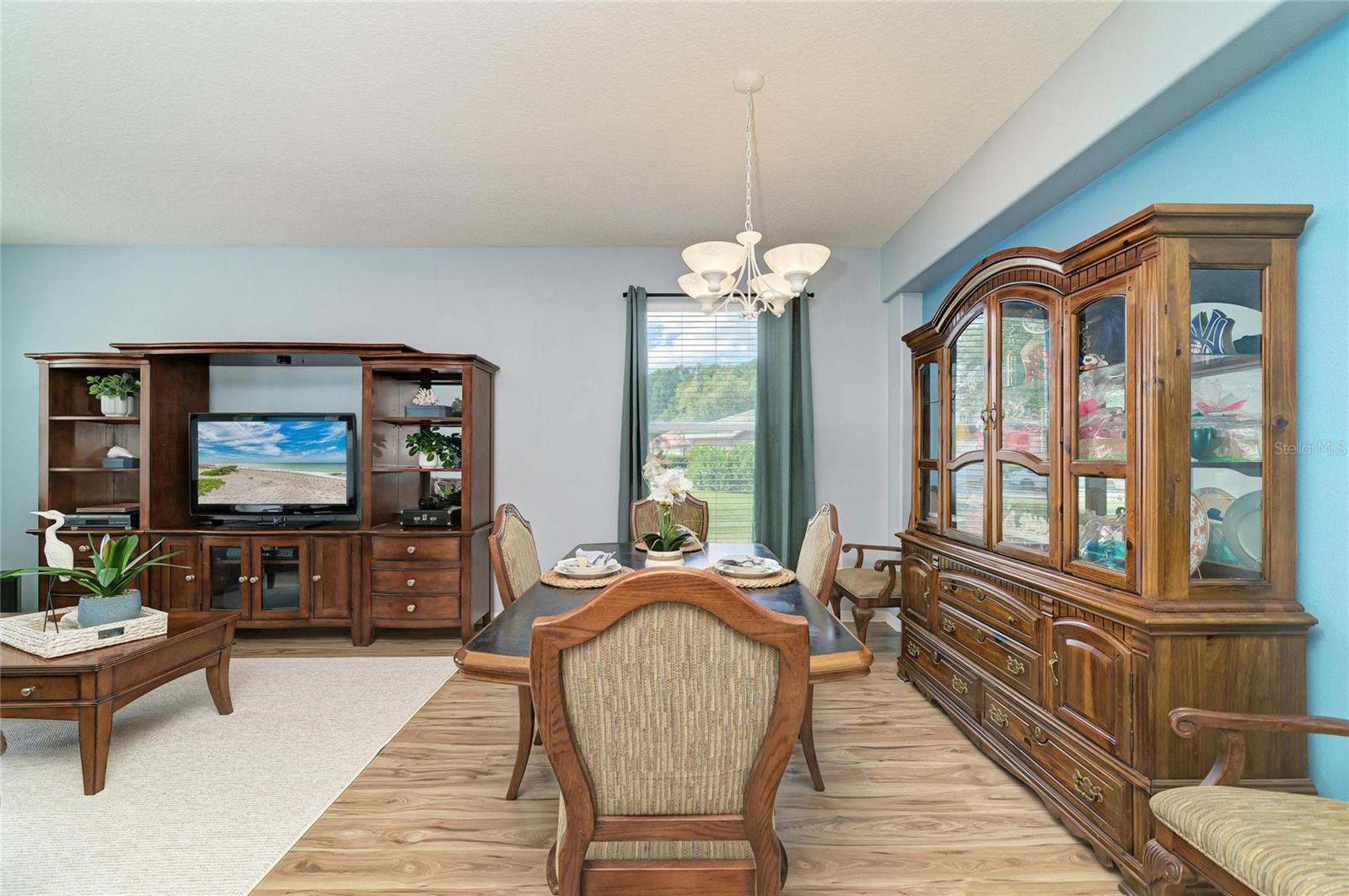 9035 Willowbrook Cir Property Photo 11