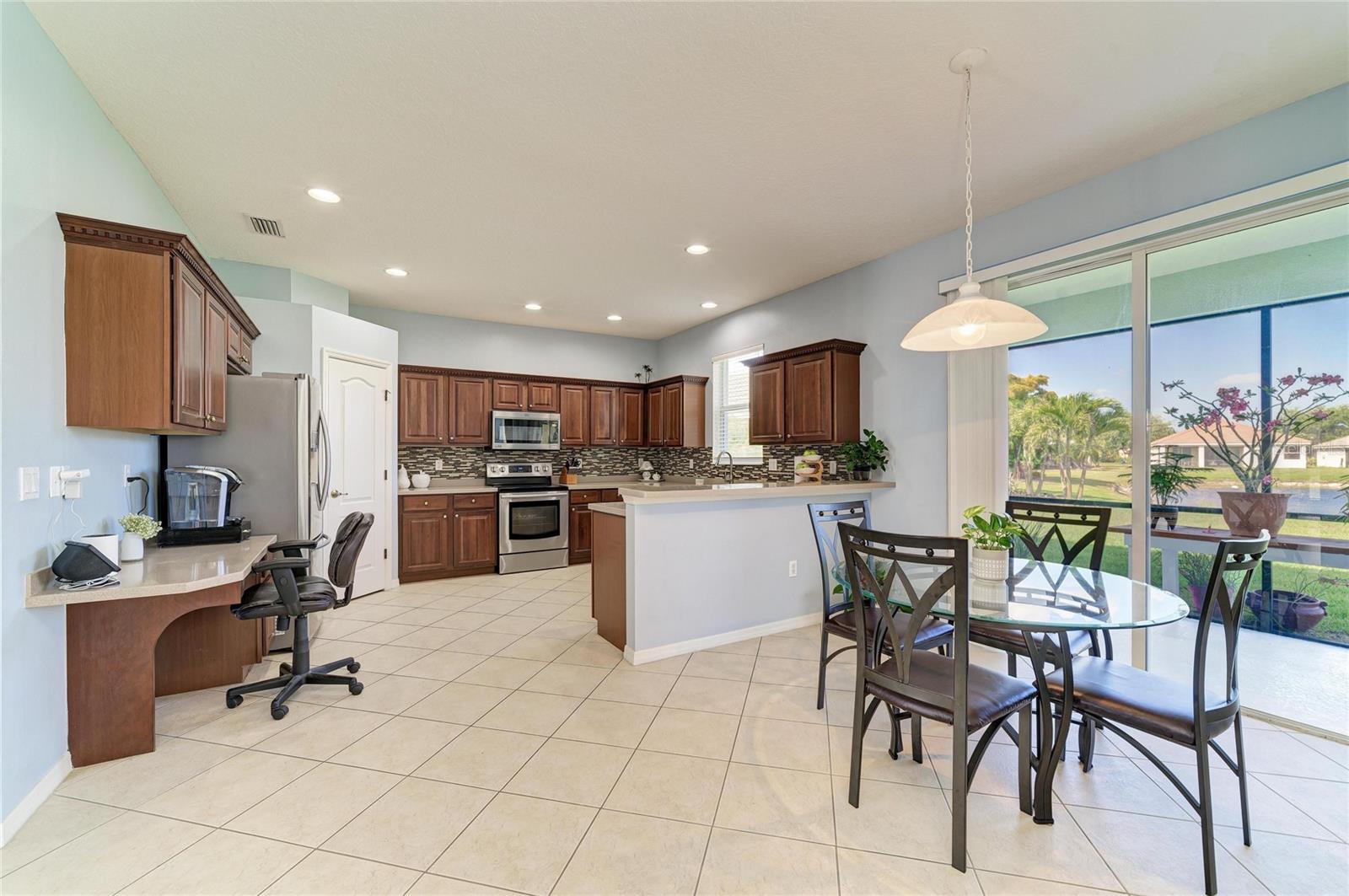 9035 Willowbrook Cir Property Photo 14
