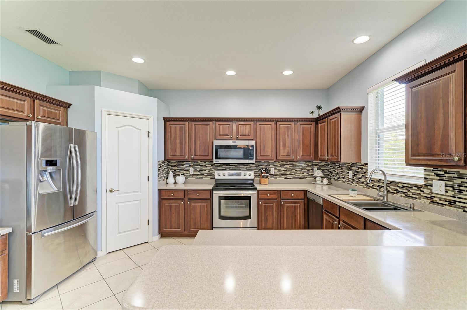 9035 Willowbrook Cir Property Photo 17