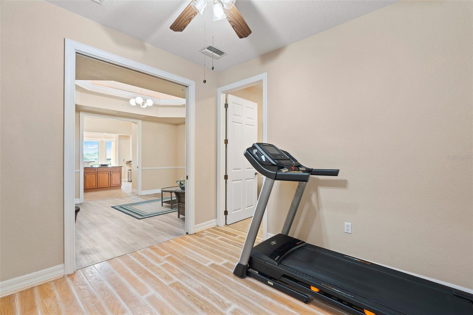 6100 Jessie Harbor Dr #202 Property Photo 17