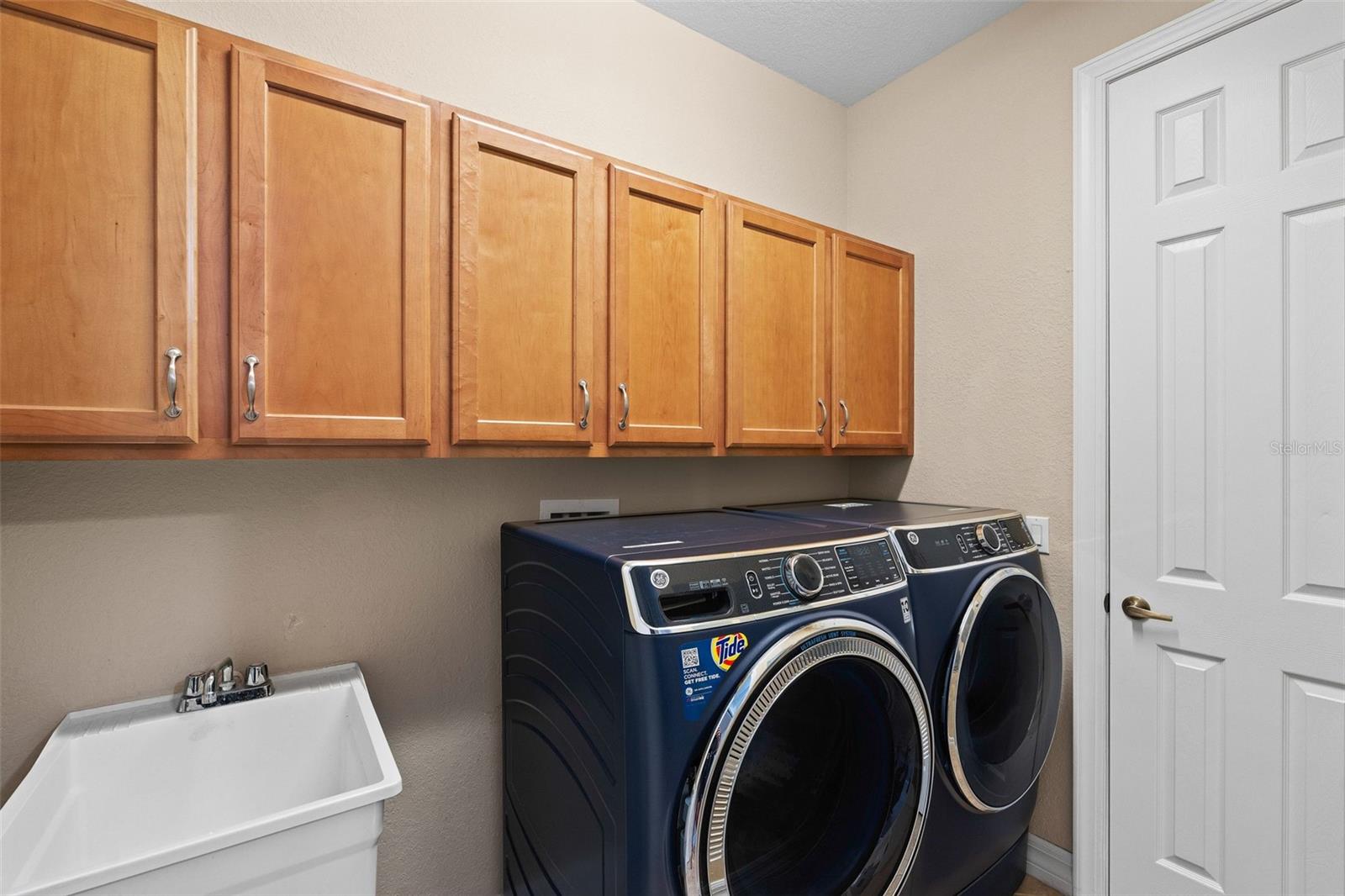 6100 Jessie Harbor Dr #202 Property Photo 19