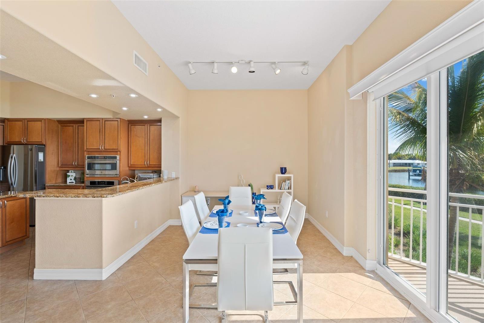 6100 Jessie Harbor Dr #202 Property Photo 36