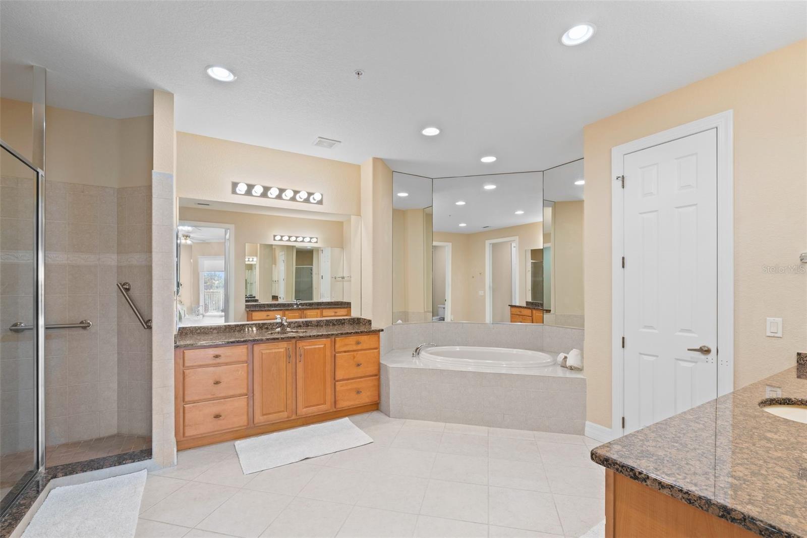 6100 Jessie Harbor Dr #202 Property Photo 53