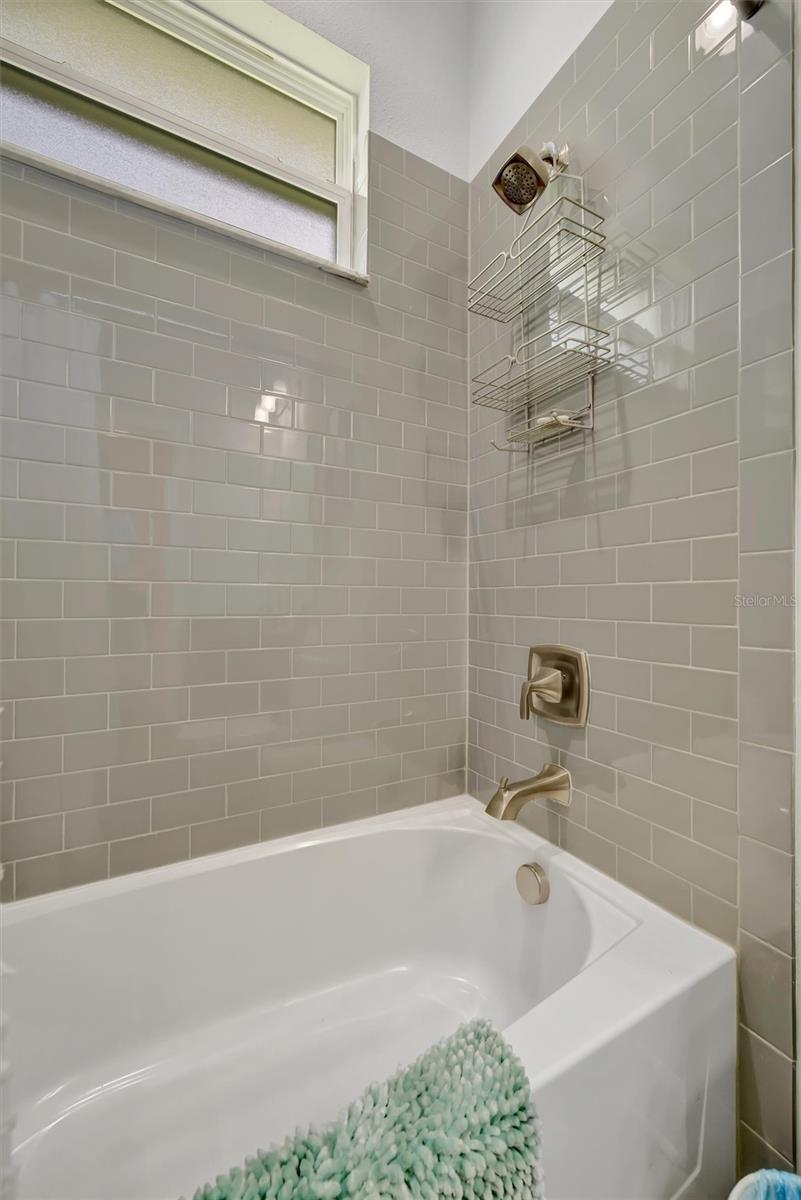 5804 49th Ct E Property Photo 25