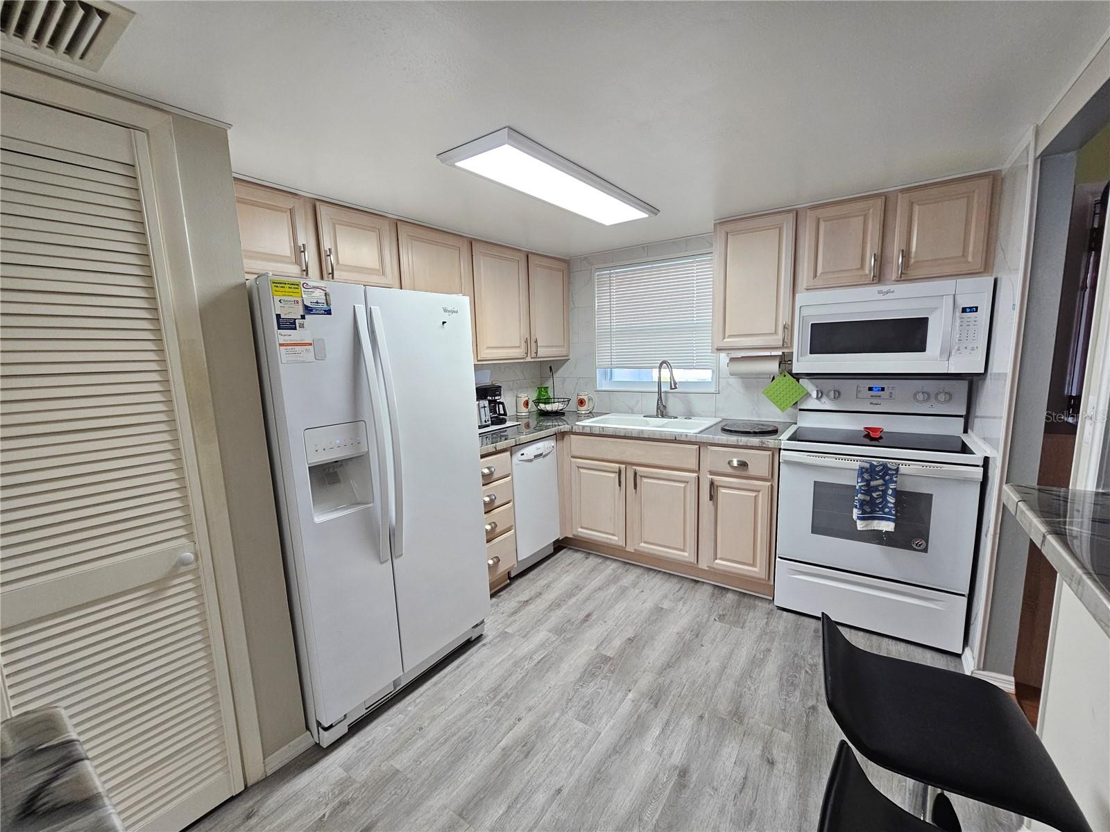 5896 Palm Ln #c27 Property Photo 6