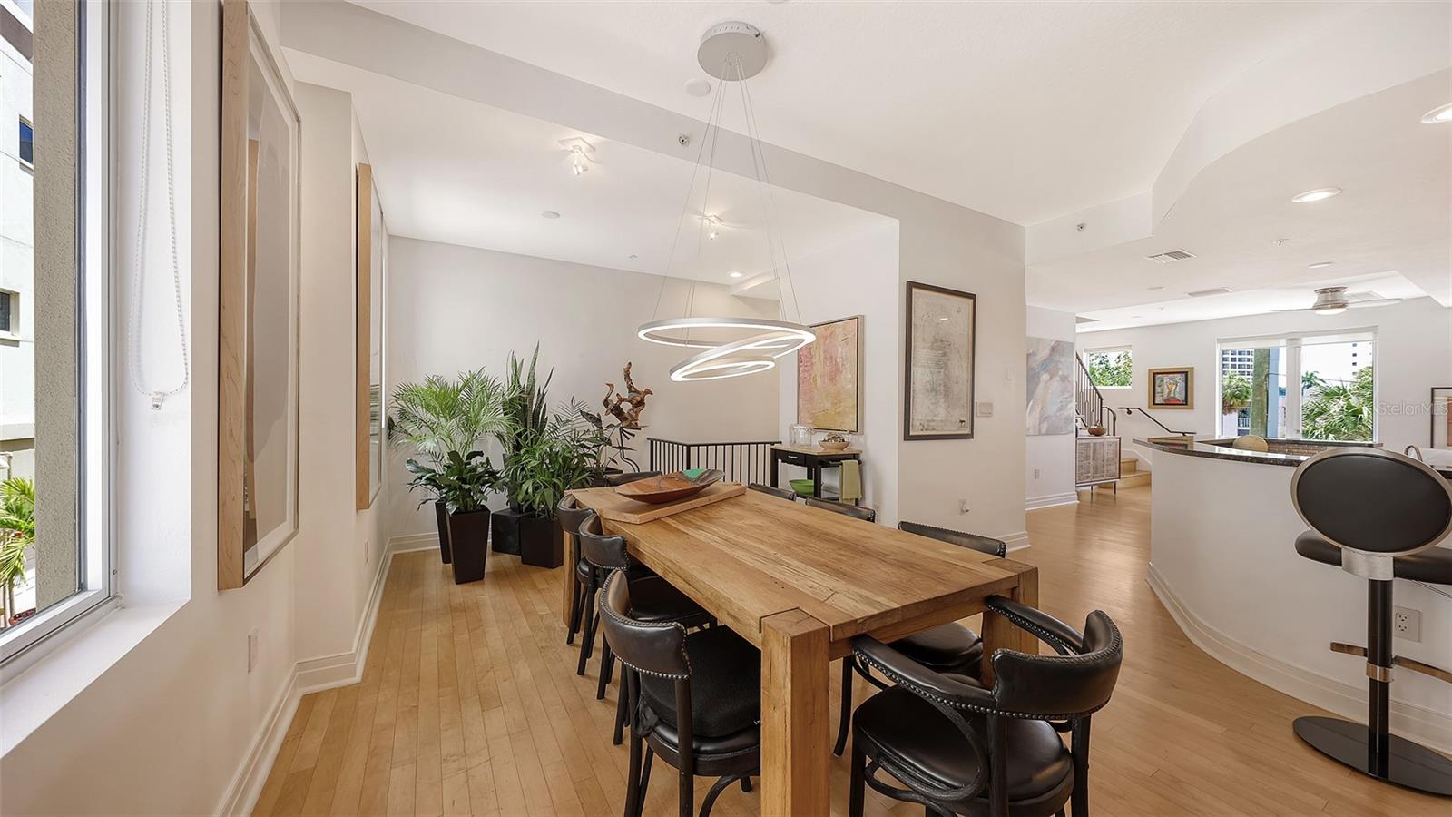 235 Cocoanut Ave #128e Property Photo 21