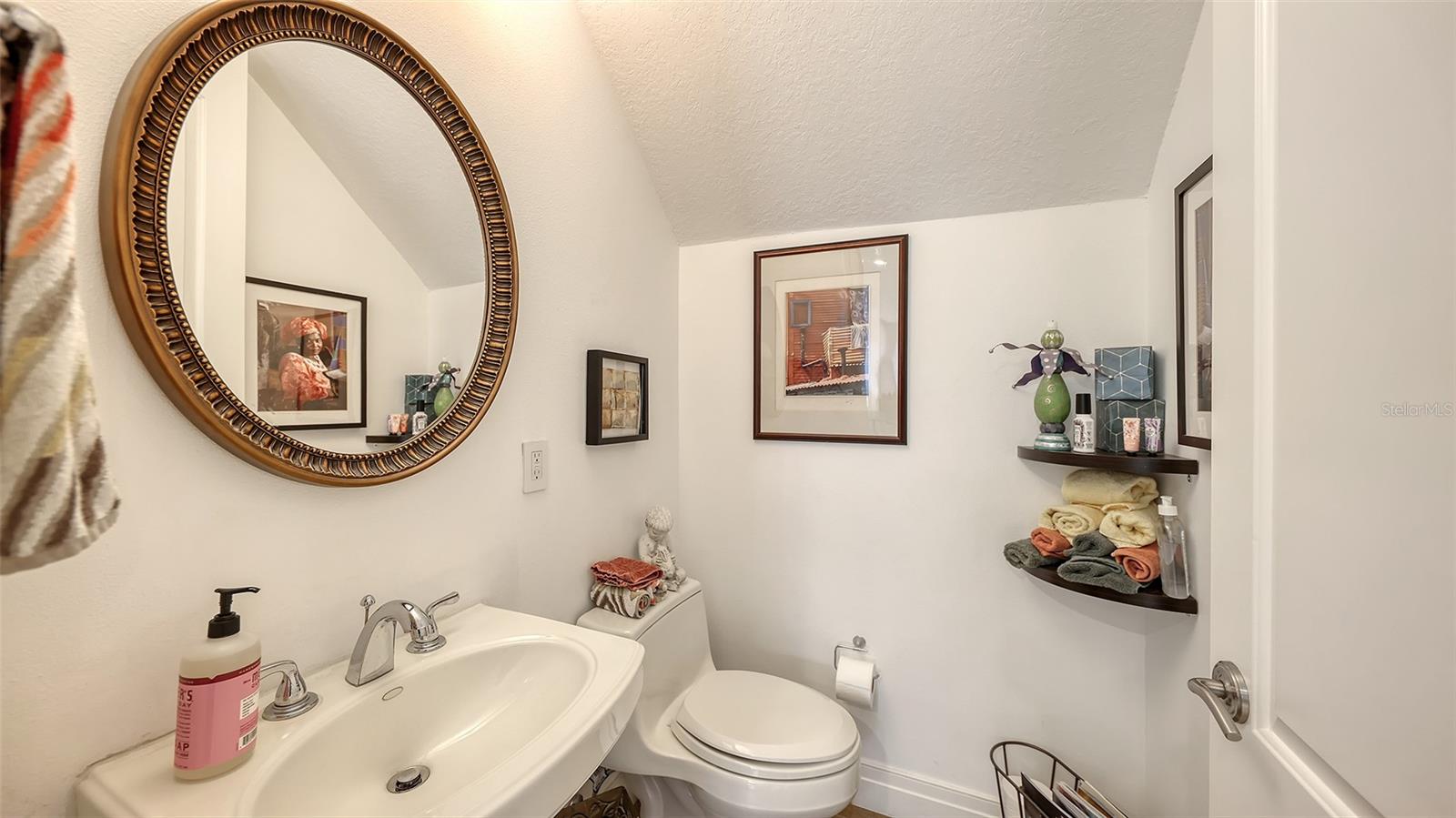 235 Cocoanut Ave #128e Property Photo 25