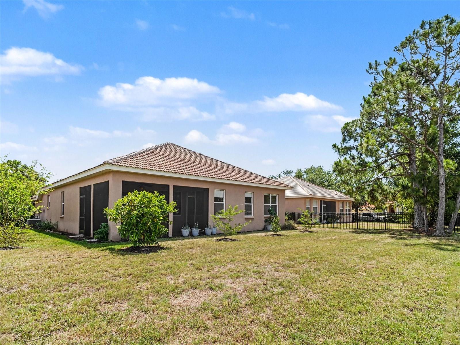 1361 New Forest Ln Property Photo 37