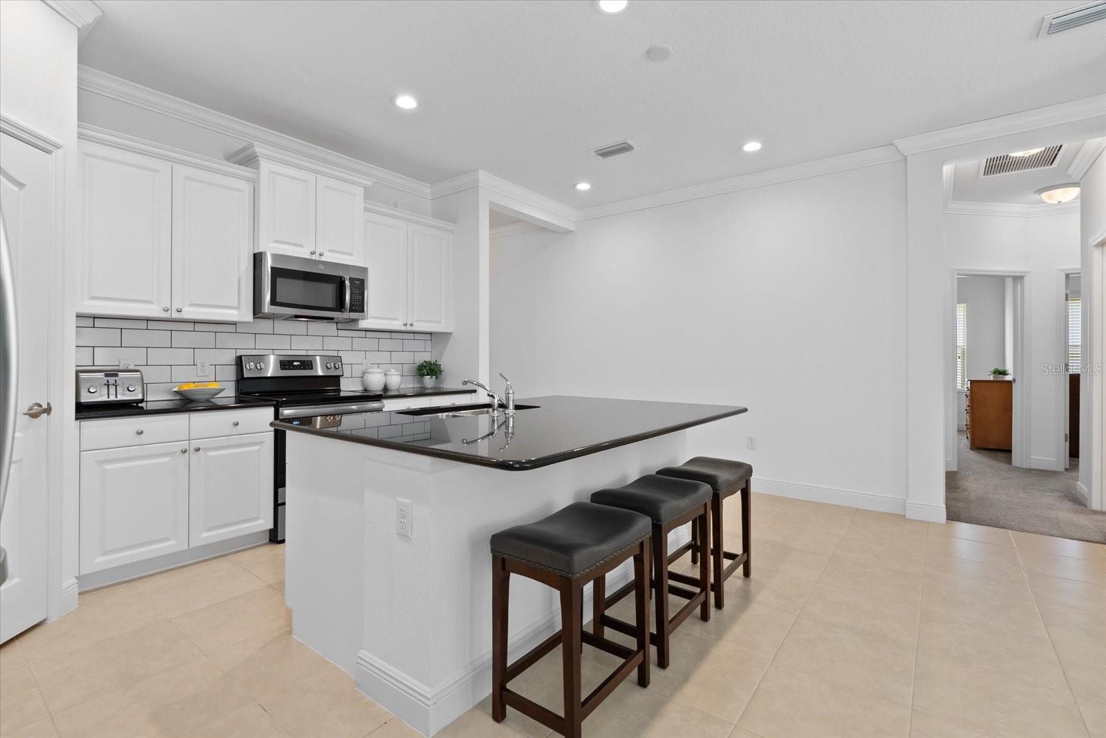 7526 Ridgelake Cir Property Photo 10
