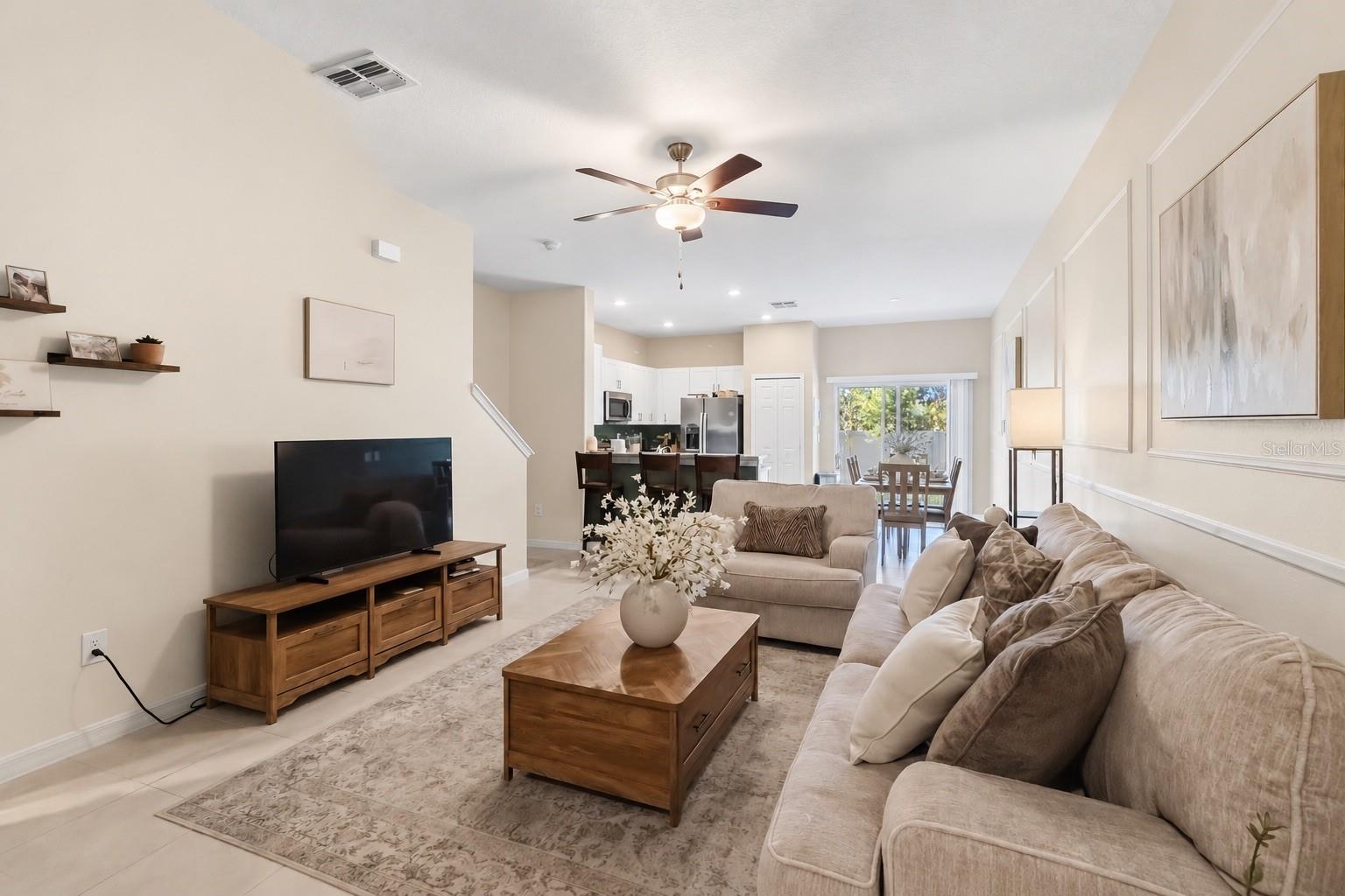 2549 Sunray Venus Way Property Photo 5