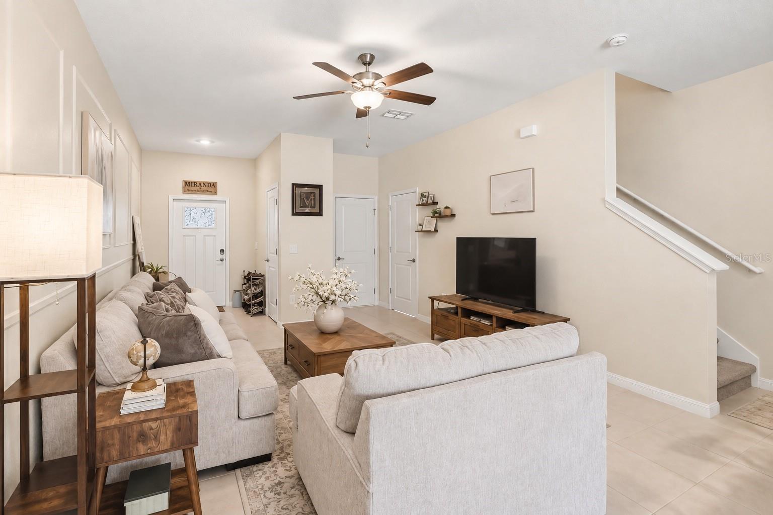 2549 Sunray Venus Way Property Photo 8