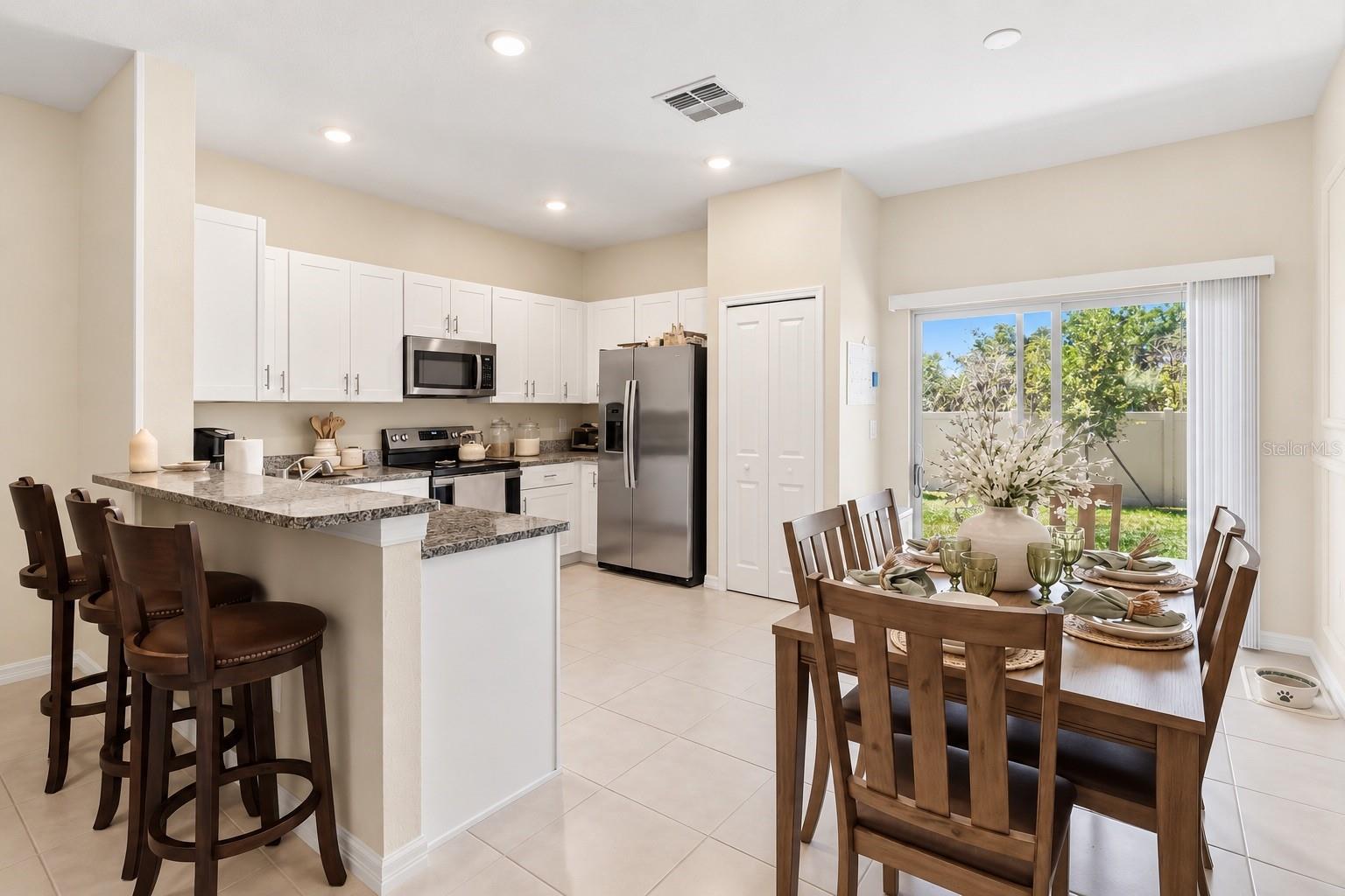 2549 Sunray Venus Way Property Photo 10