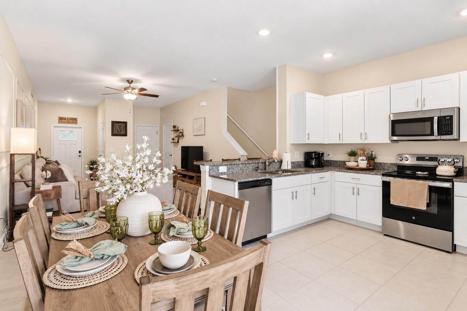 2549 Sunray Venus Way Property Photo 12