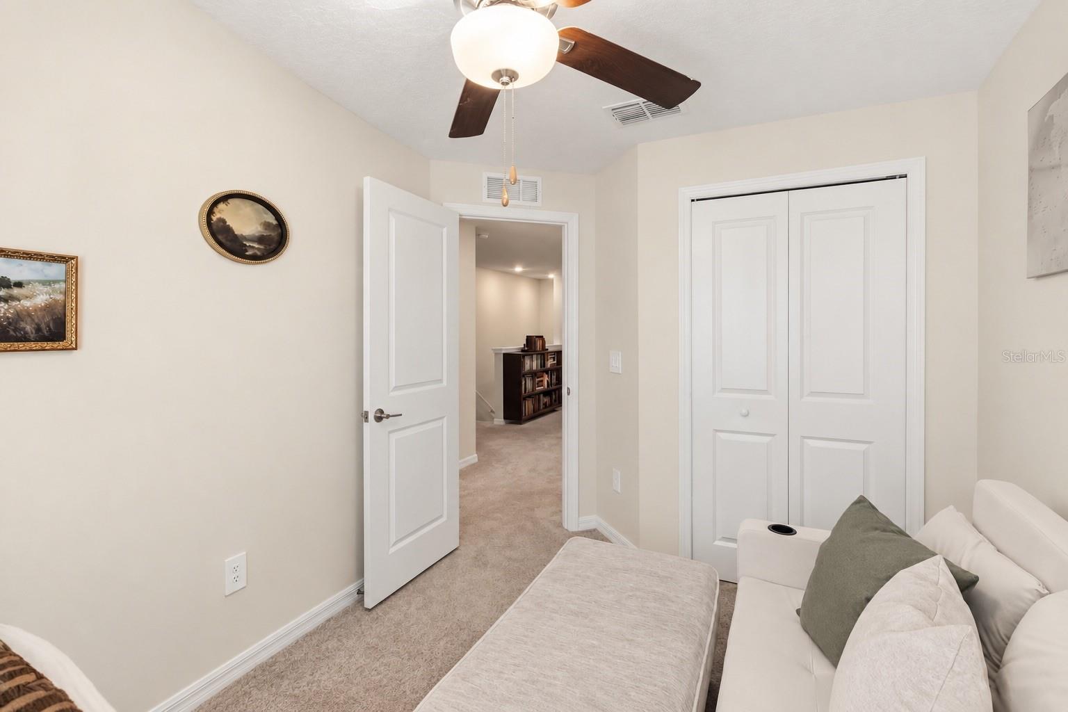 2549 Sunray Venus Way Property Photo 20