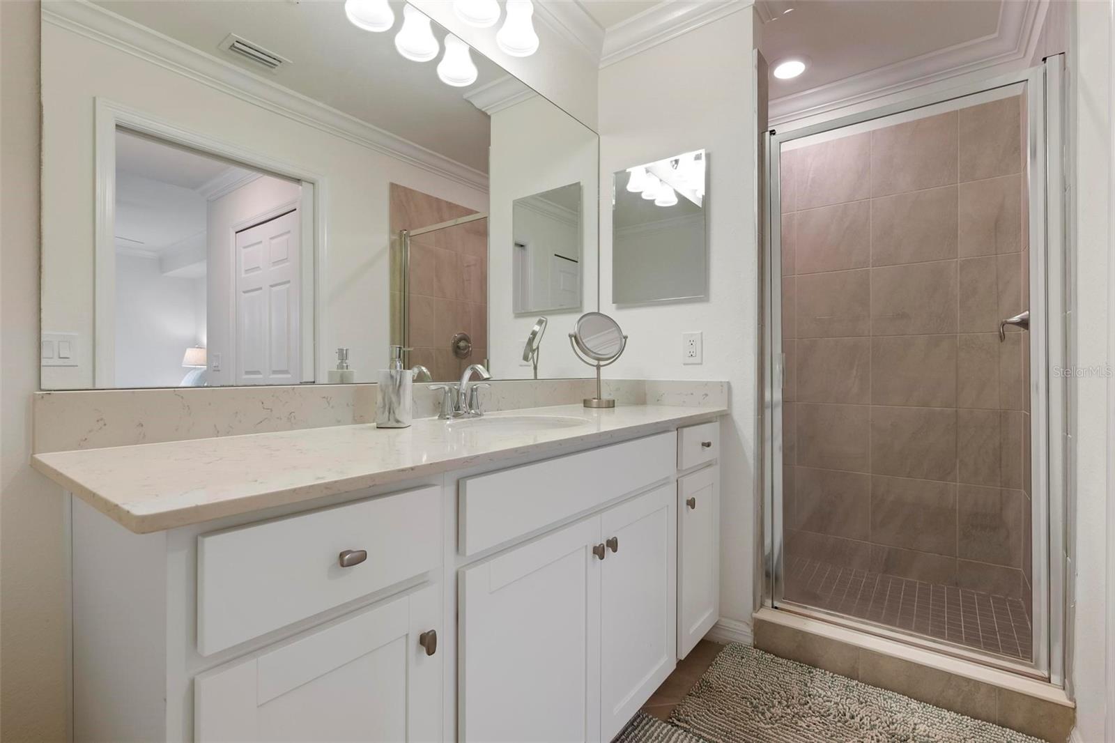 17704 Gawthrop Dr #205 Property Photo 23