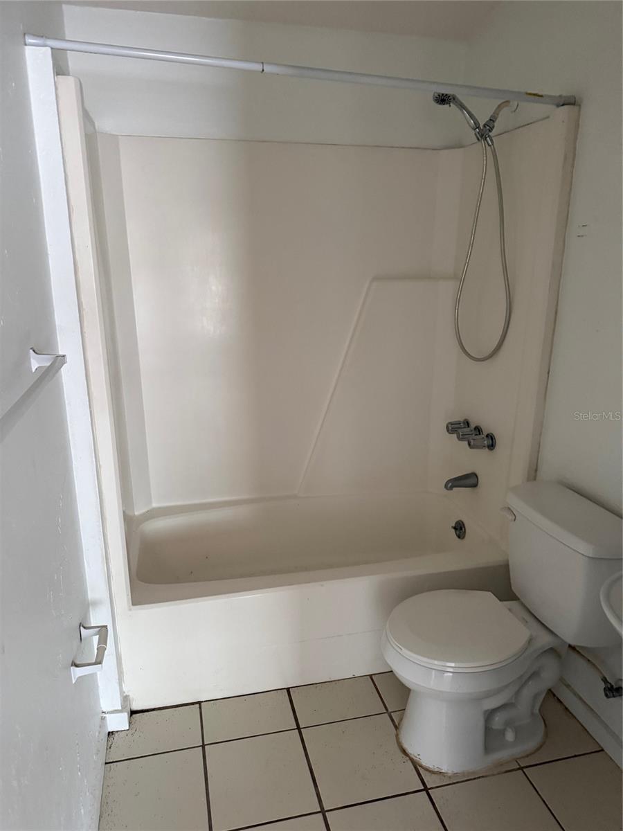 1207 3rd Ave E #a & B3400 Property Photo 10