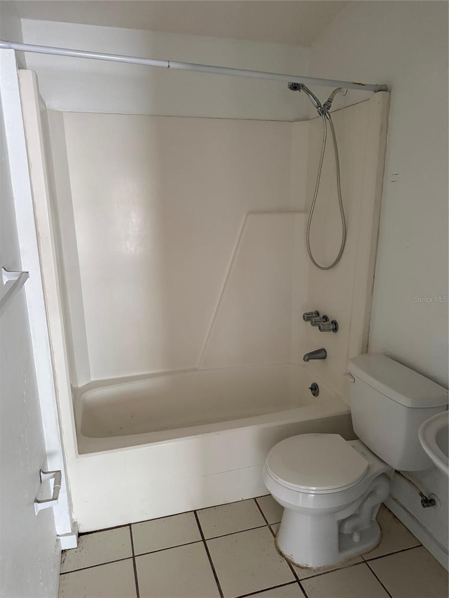 1207 3rd Ave E #a & B3400 Property Photo 12