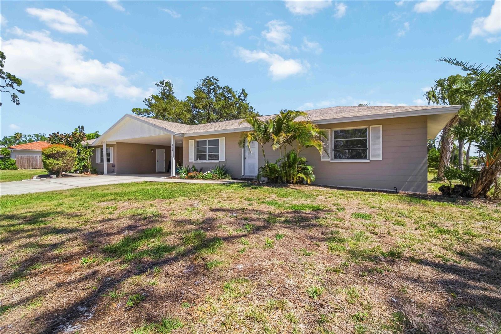 308 Lantana Ave Property Photo 1