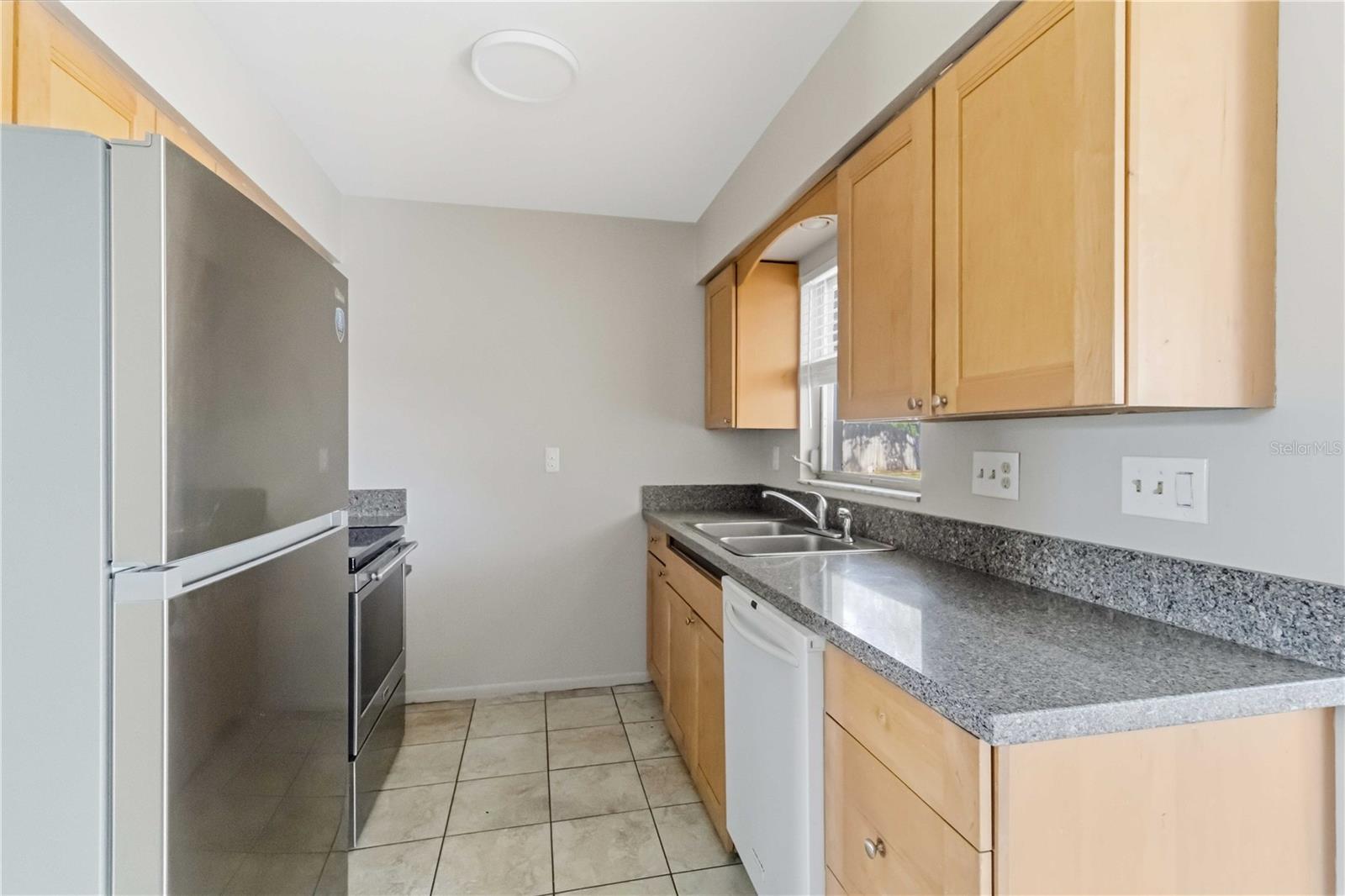 308 Lantana Ave Property Photo 6