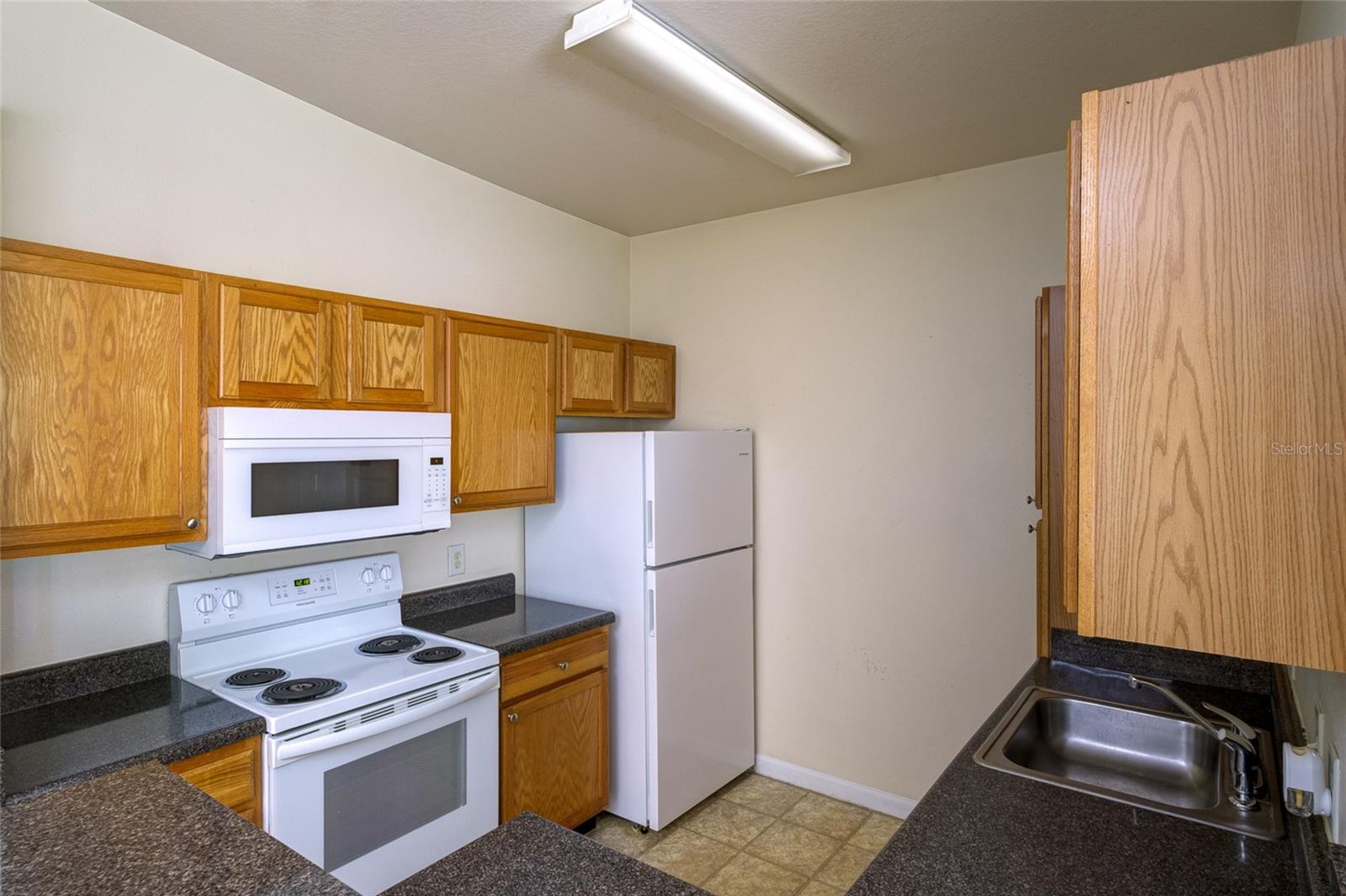 4802 51st St W #1015 Property Photo 10