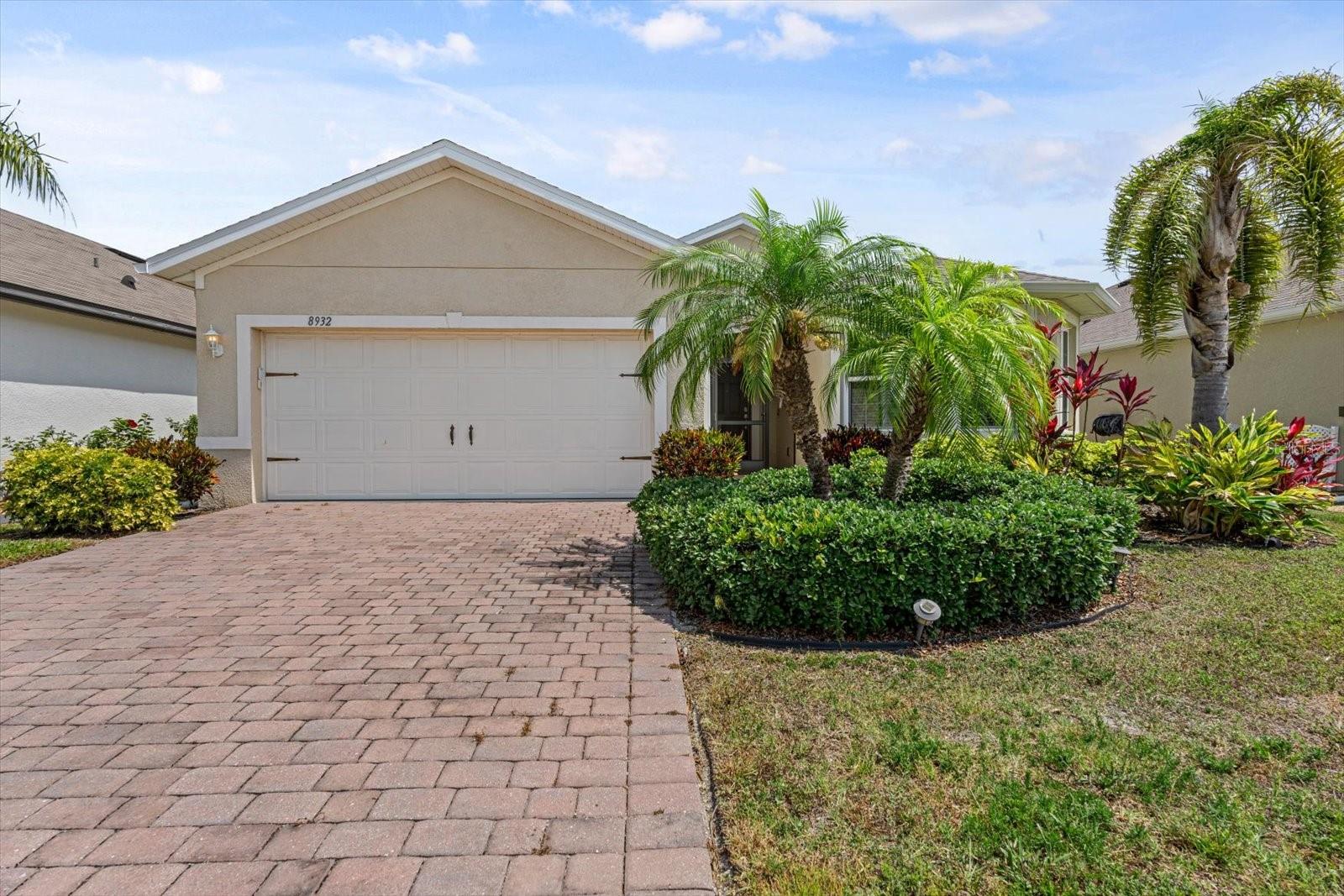 8932 Excelsior Pl Property Photo 2