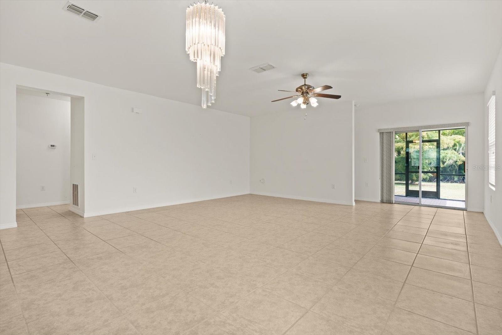 8932 Excelsior Pl Property Photo 14