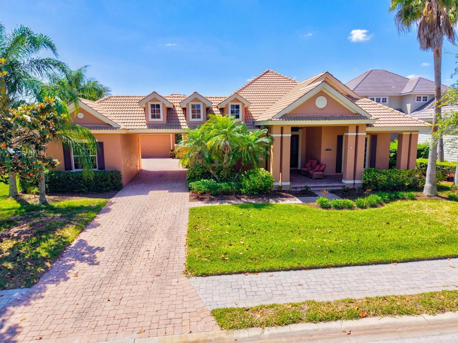 4714 Mainsail Dr Property Photo 4