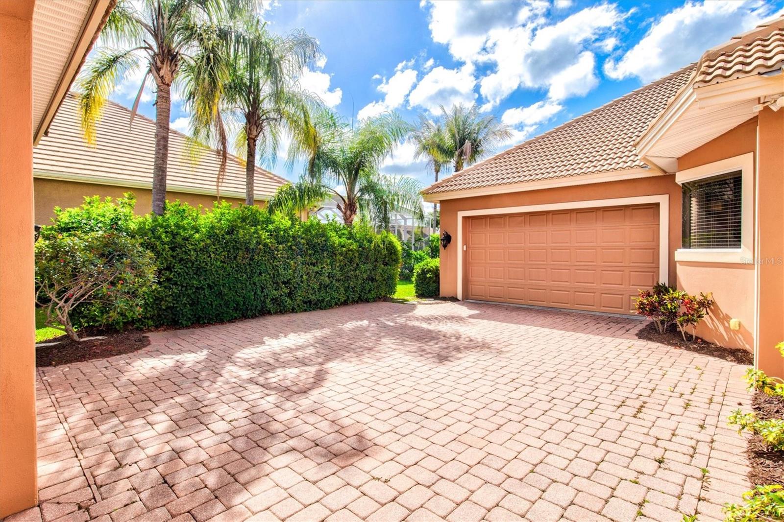 4714 Mainsail Dr Property Photo 6