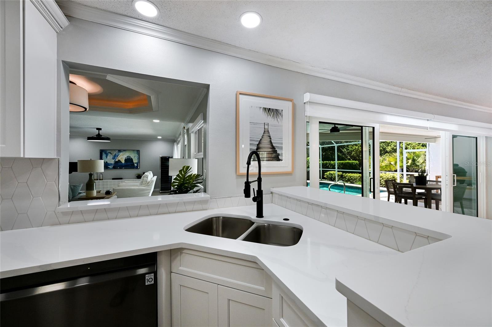 430 Bird Key Dr Property Photo 13