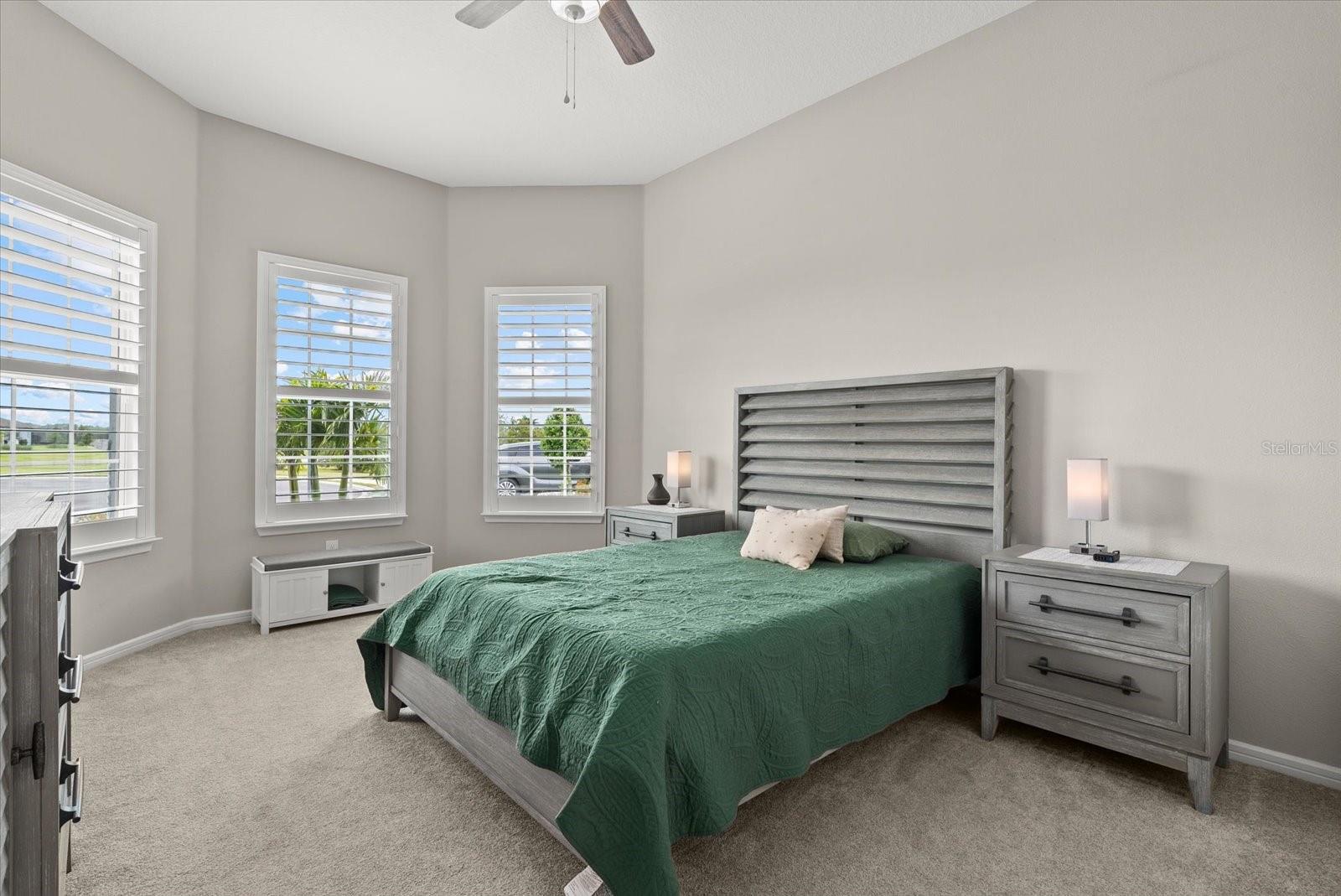 8510 Coastal Palms Gln Property Photo 9