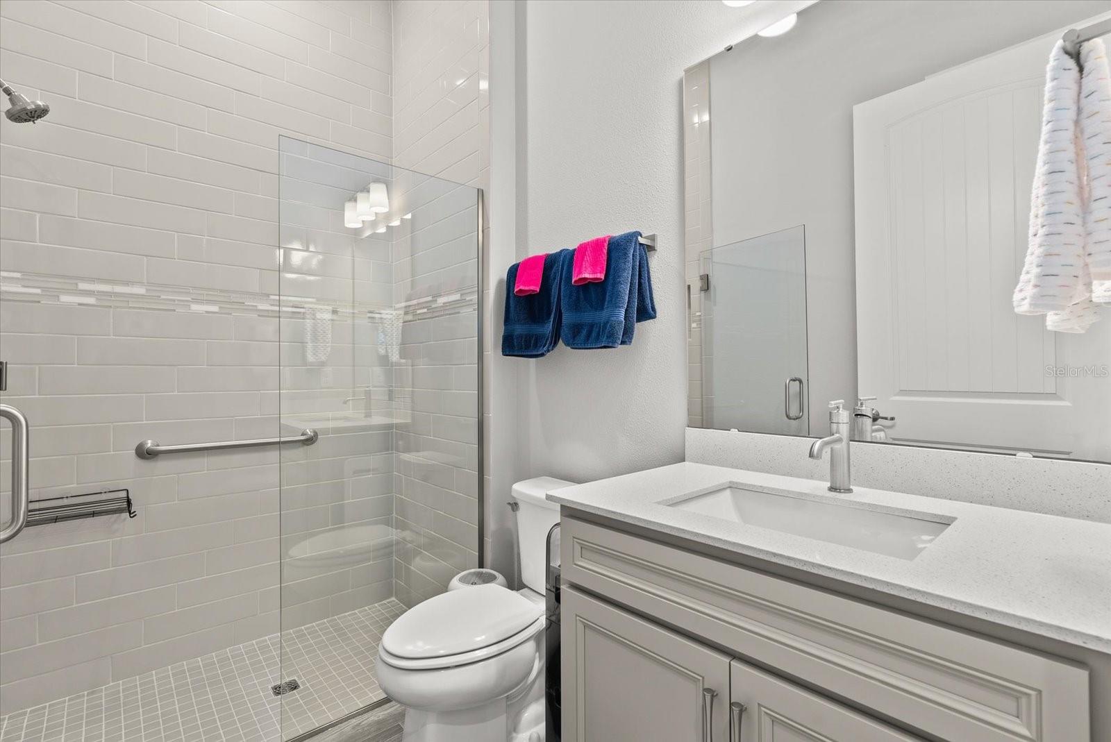 8510 Coastal Palms Gln Property Photo 11