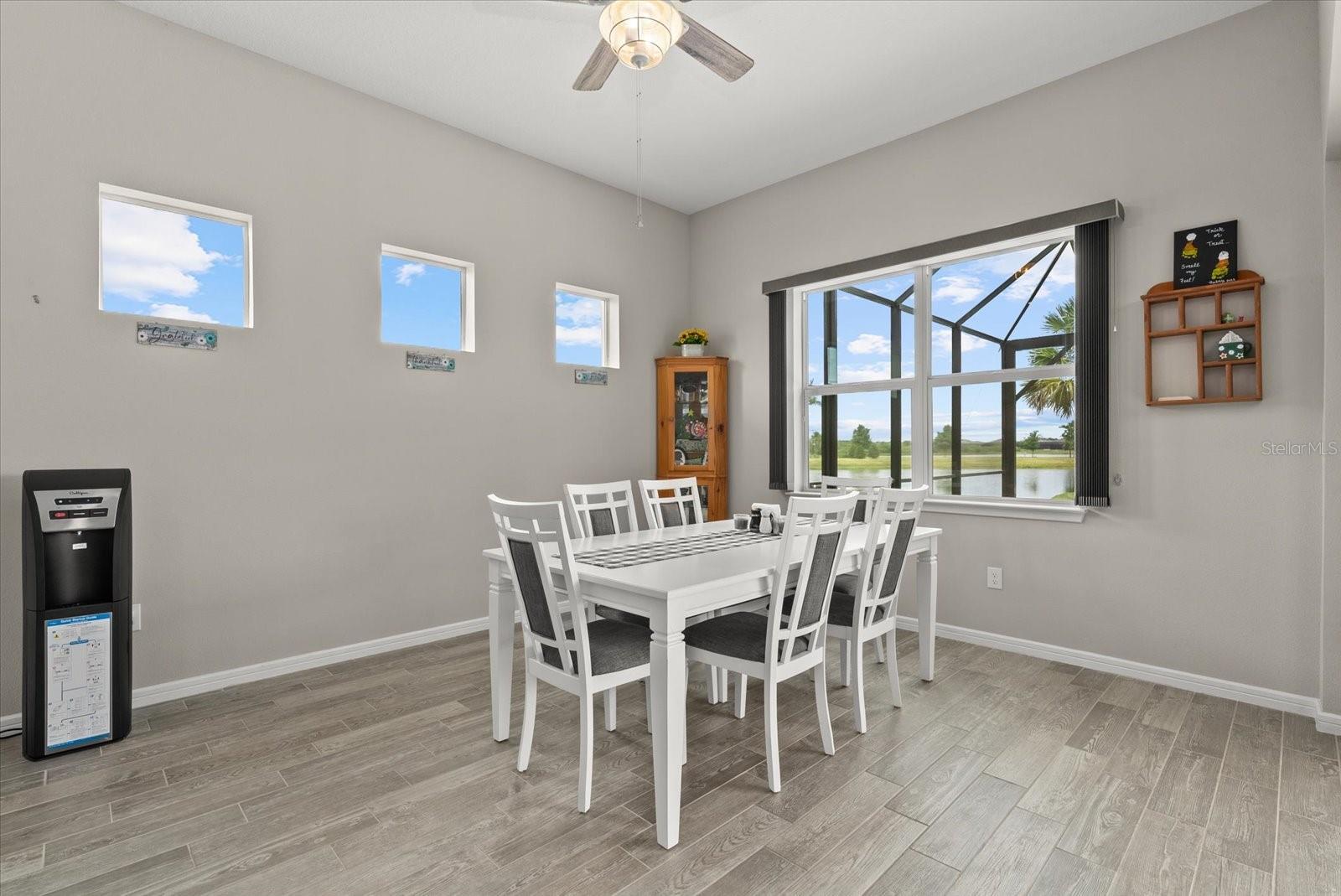 8510 Coastal Palms Gln Property Photo 22